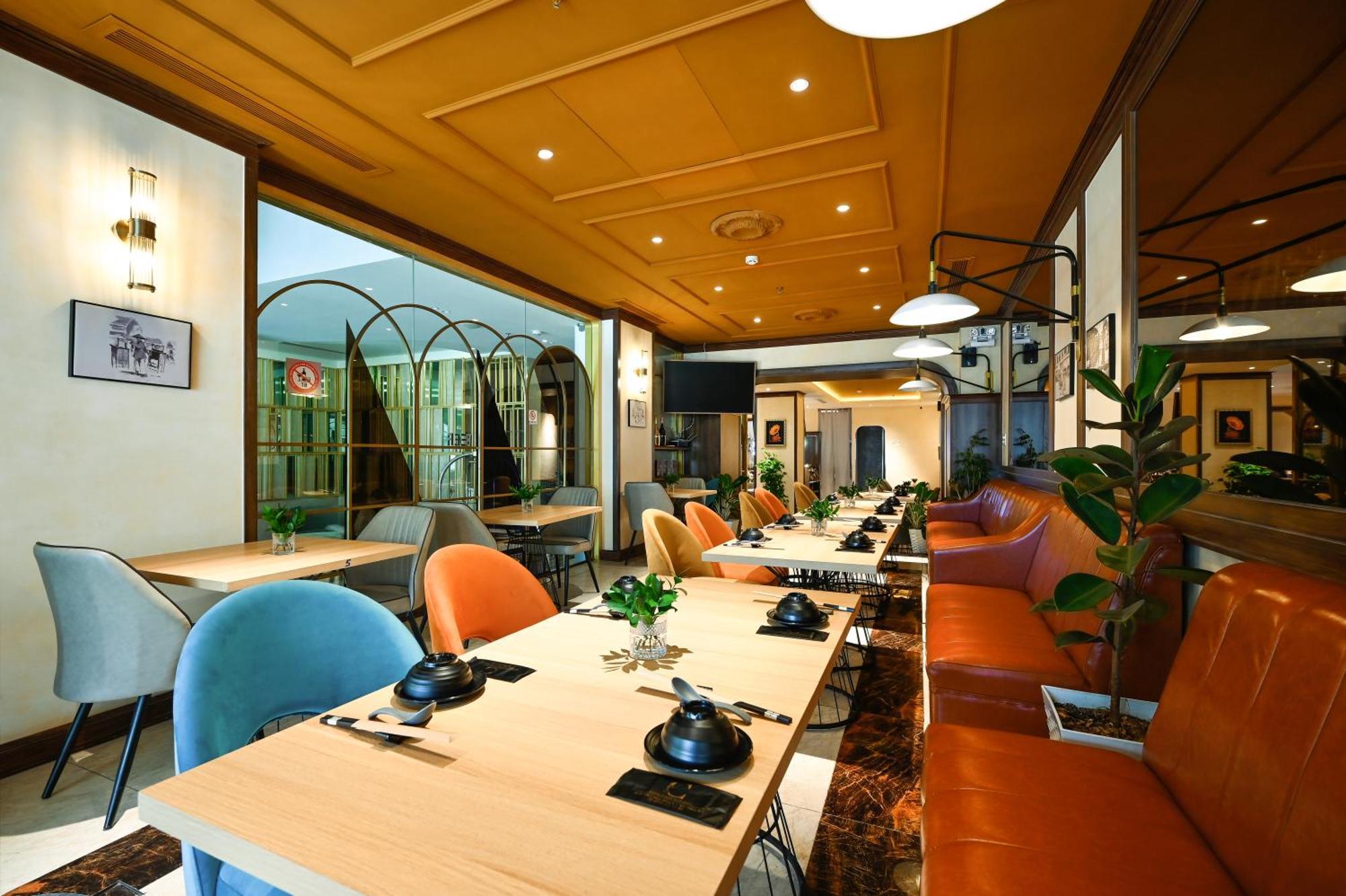 Cicilia City Hotel Saigon Center Ho Chi Minh City Exterior photo